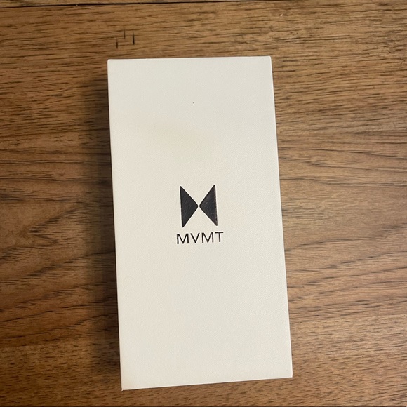 MVMT BOULEVARD WATCH NEVER WORN - Picture 6 of 9